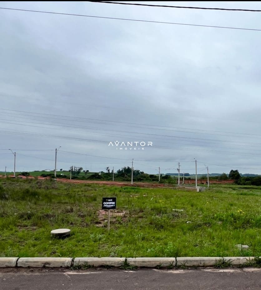 Terreno com infraestrutura de postes — Terreno à venda em Diácono João Luiz Pozzobon, Santa Maria/RS