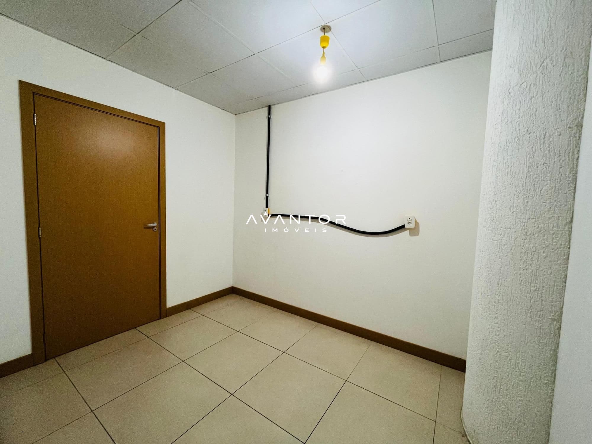 Loja com 1 sala à venda no Dom Valmor, em Centro, Santa Maria/RS — foto 4 de 6