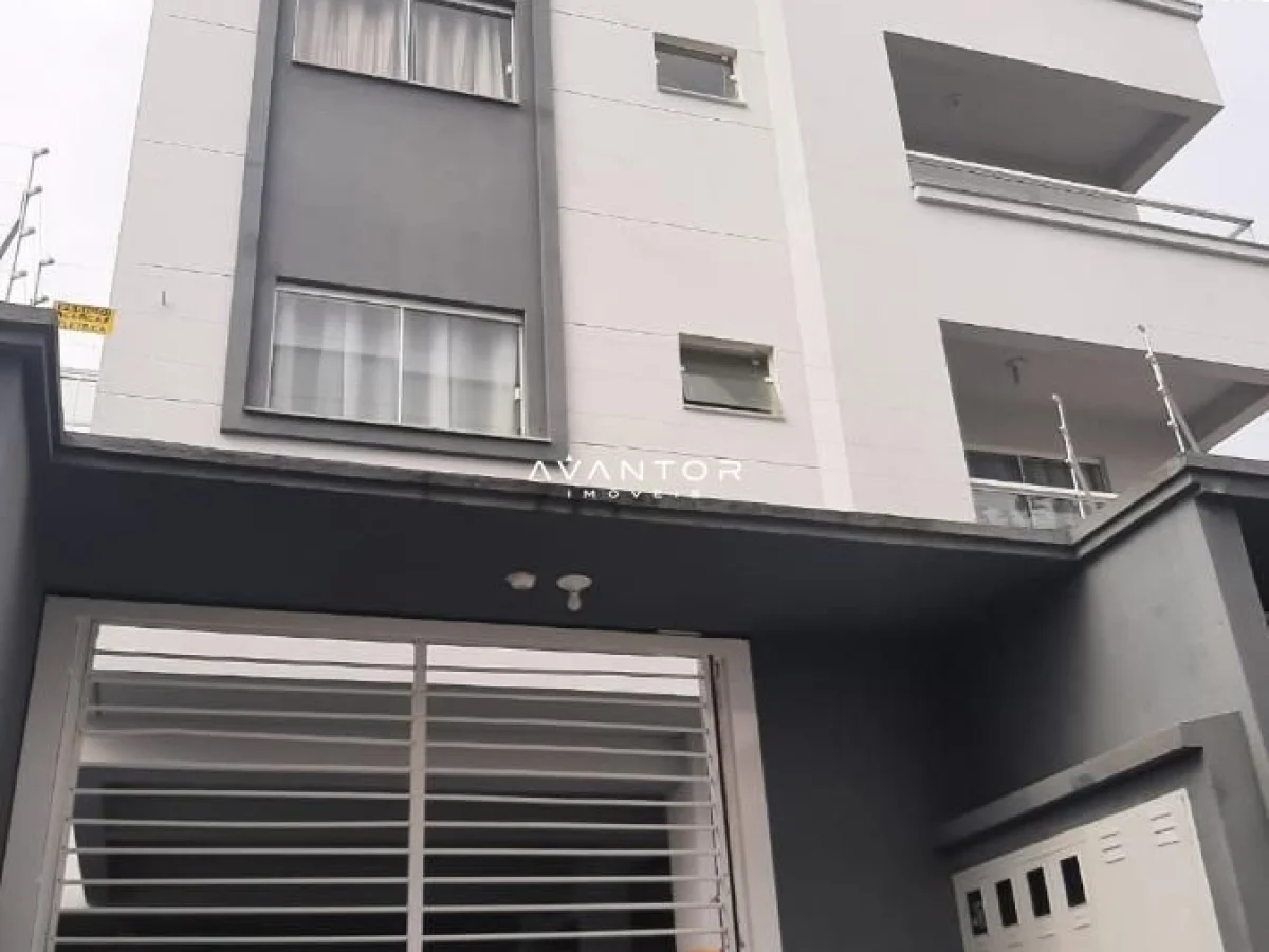 Fachada do prédio com sacadas — Apartamento com 2 quartos à venda no Residencial Kaema XII, em Centro, Camboriú/SC