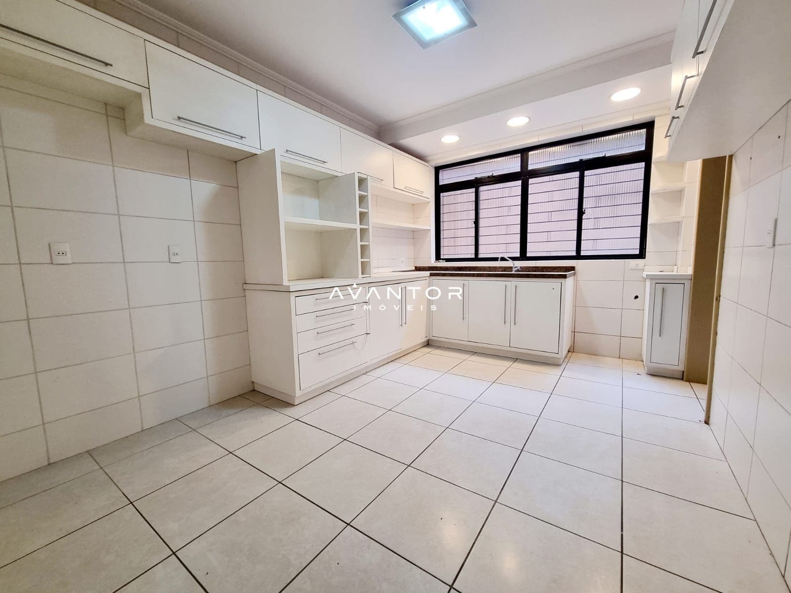 Apartamento com 3 quartos à venda no Edifício Continental, em Bonfim, Santa Maria/RS — foto 9 de 24