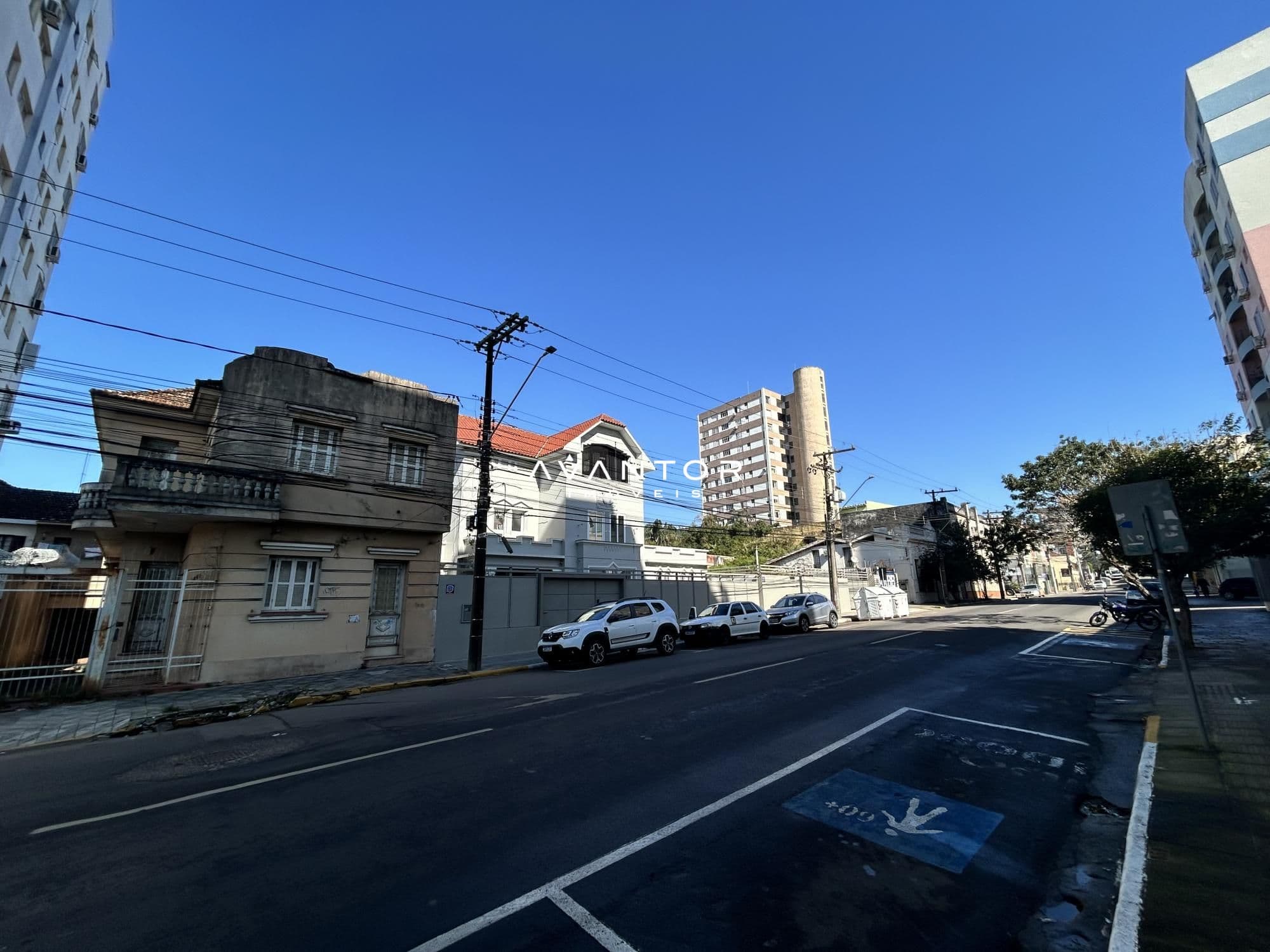 Casa com 5 quartos à venda em Centro, Santa Maria/RS — foto 3 de 3