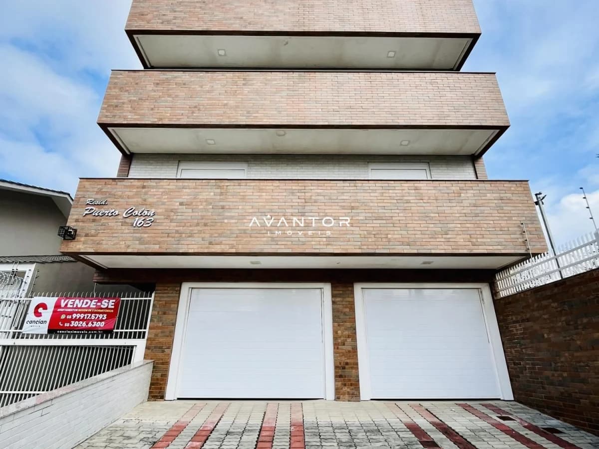 Fachada do prédio com garagem — Apartamento com 3 quartos à venda no Residencial Puerto Colon, em Camobi, Santa Maria/RS