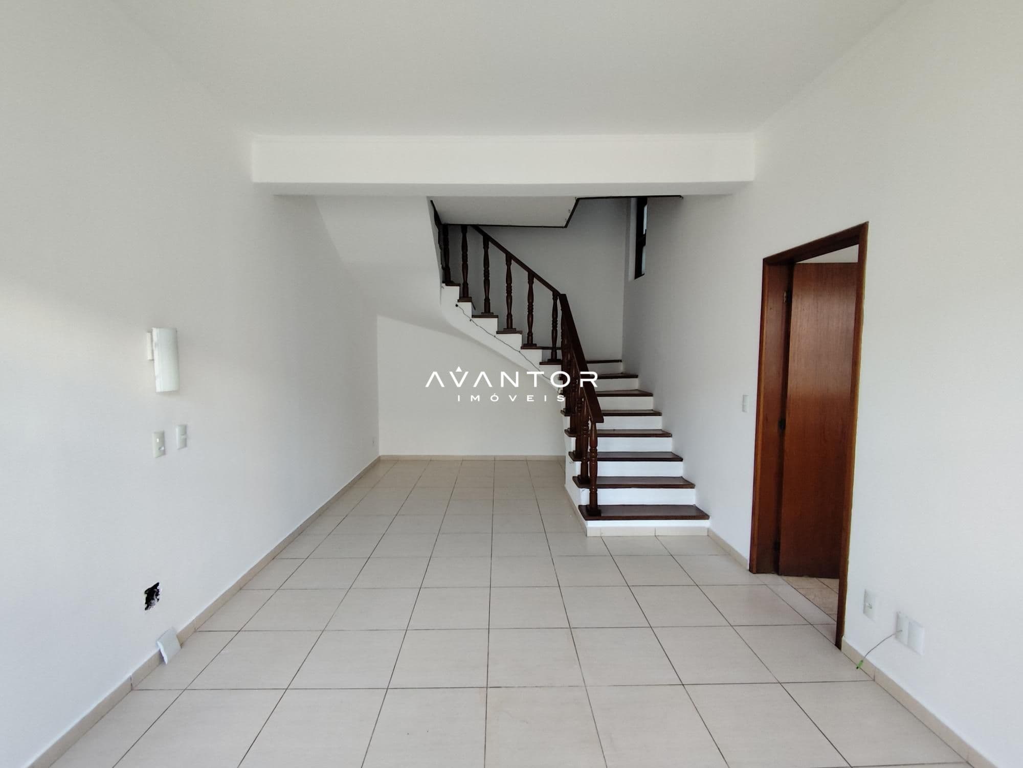 Casa com 4 quartos para alugar em Centro, Santa Maria/RS — foto 4 de 36