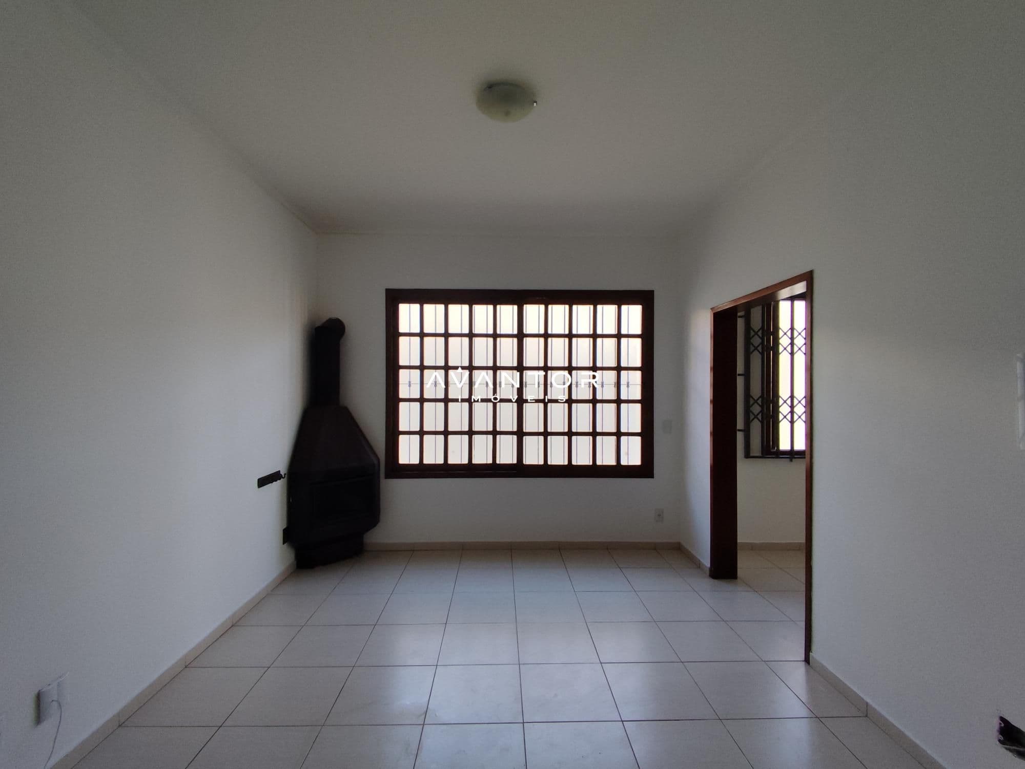 Casa com 4 quartos para alugar em Centro, Santa Maria/RS — foto 5 de 36