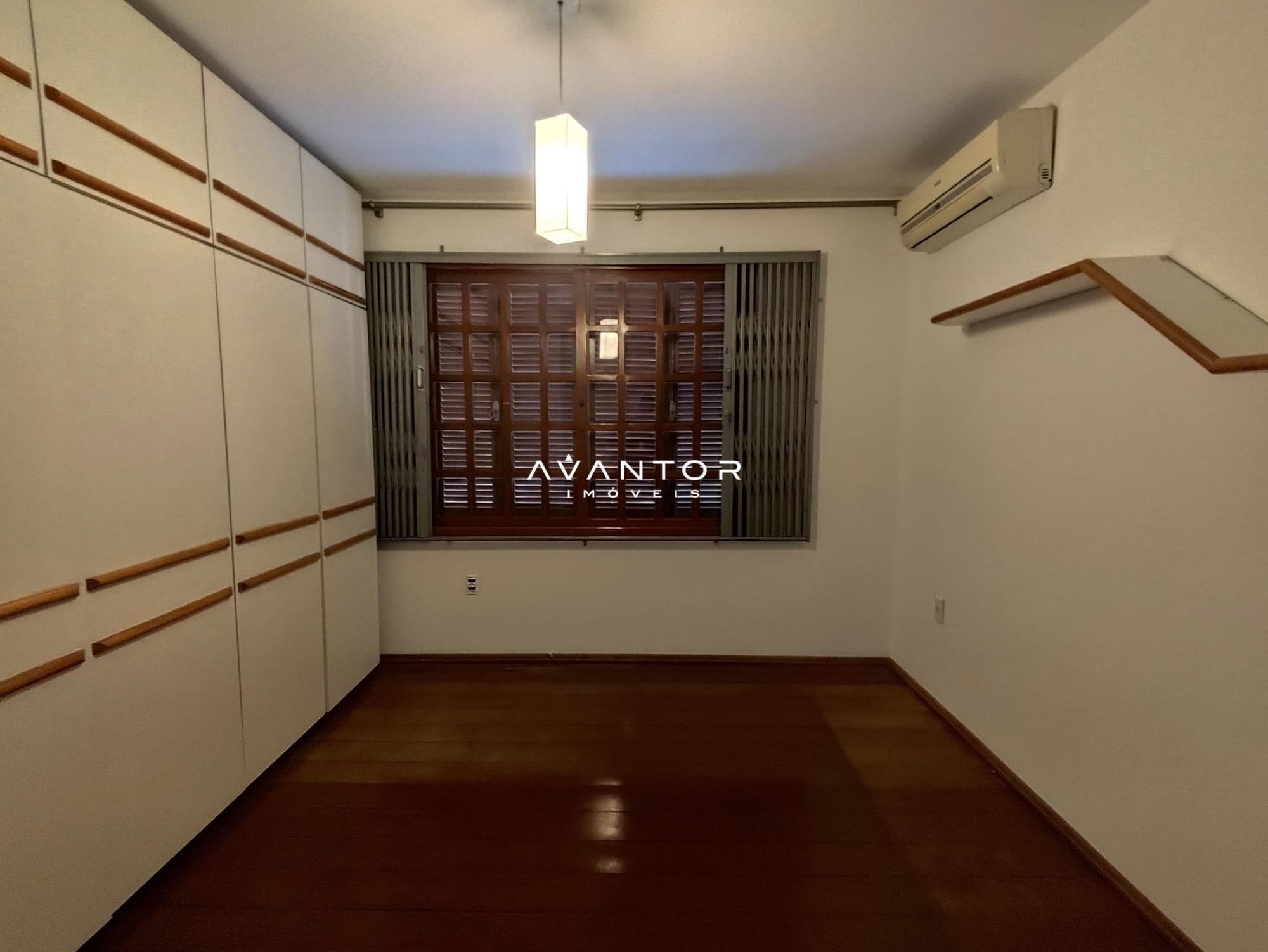Casa com 4 quartos para alugar em Centro, Santa Maria/RS — foto 18 de 36