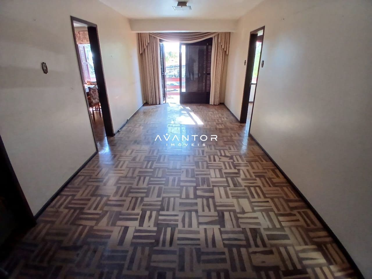 Casa com 4 quartos à venda em Nossa Senhora Medianeira, Santa Maria/RS — foto 11 de 36