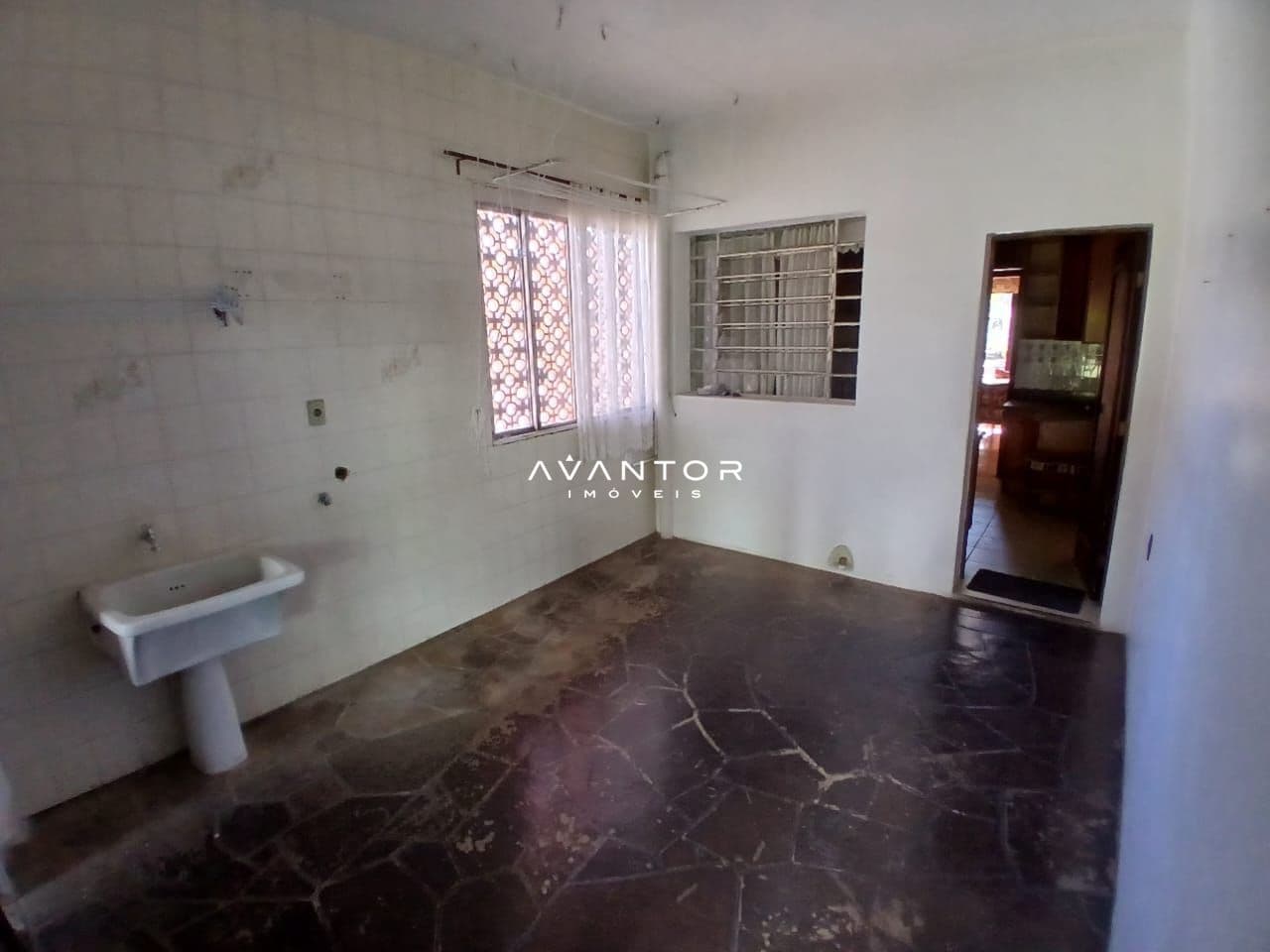 Casa com 4 quartos à venda em Nossa Senhora Medianeira, Santa Maria/RS — foto 18 de 36