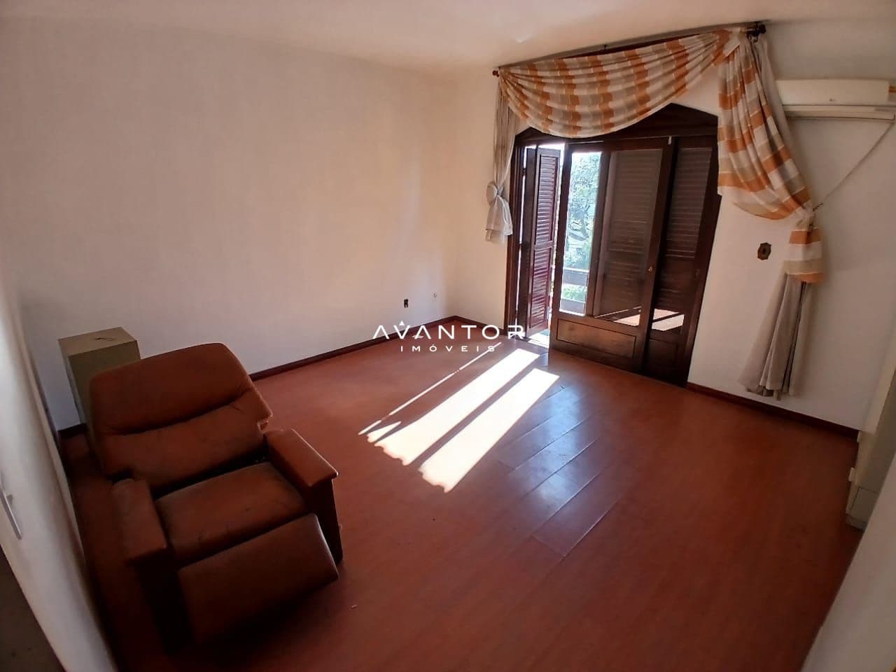 Casa com 4 quartos à venda em Nossa Senhora Medianeira, Santa Maria/RS — foto 28 de 36