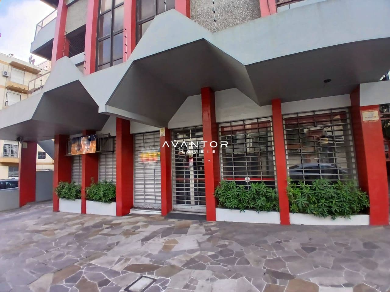 Sala Comercial com 4 salas para alugar no Edifício Mediterranee, em Bonfim, Santa Maria/RS — foto 2 de 18