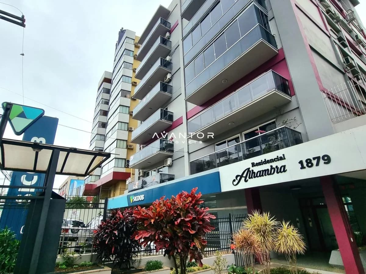 Fachada do edifício residencial — Apartamento com 3 quartos à venda no Edifício Alhambra, em Centro, Santa Maria/RS