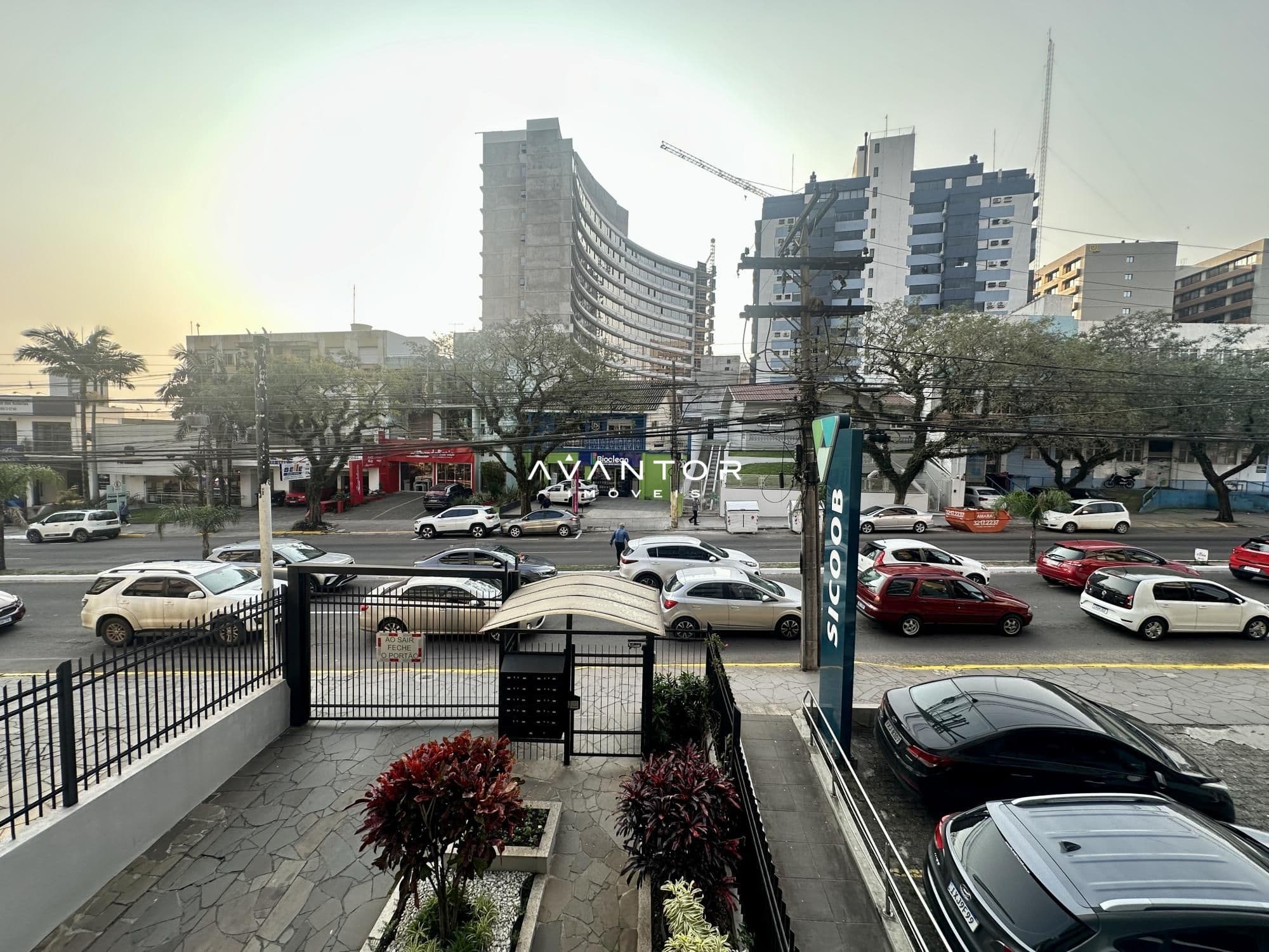 Apartamento com 3 quartos à venda no Edifício Alhambra, em Centro, Santa Maria/RS — foto 3 de 5