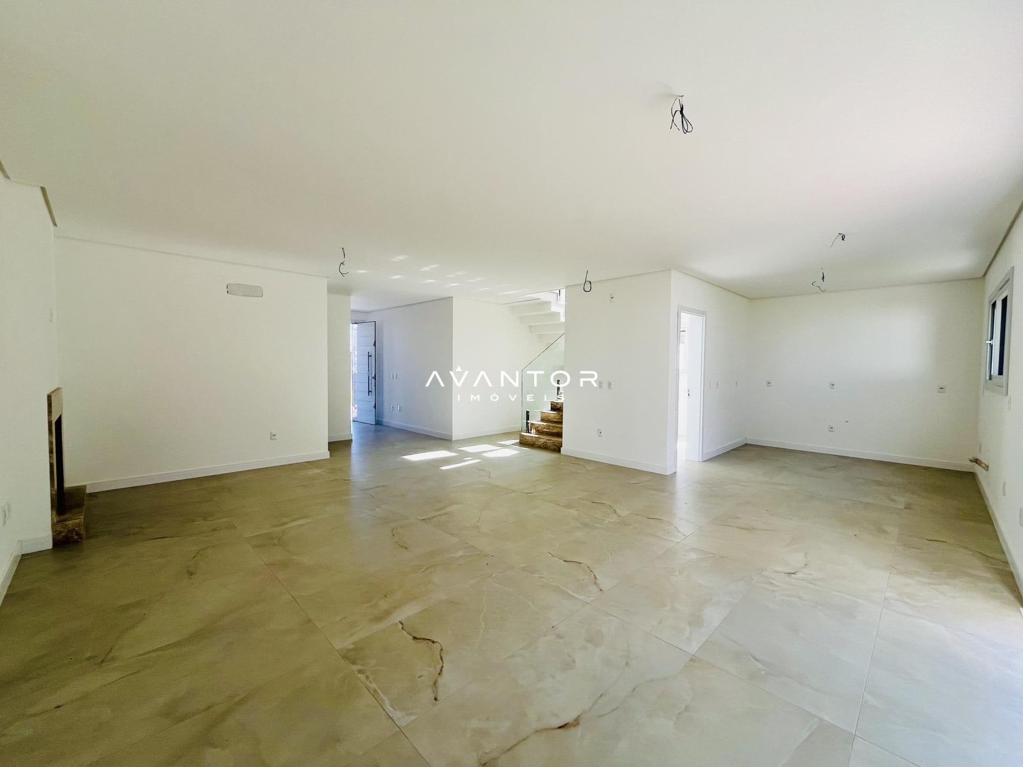 Casa com 4 quartos à venda no Residencial Real Park, em Tomazetti, Santa Maria/RS — foto 4 de 25