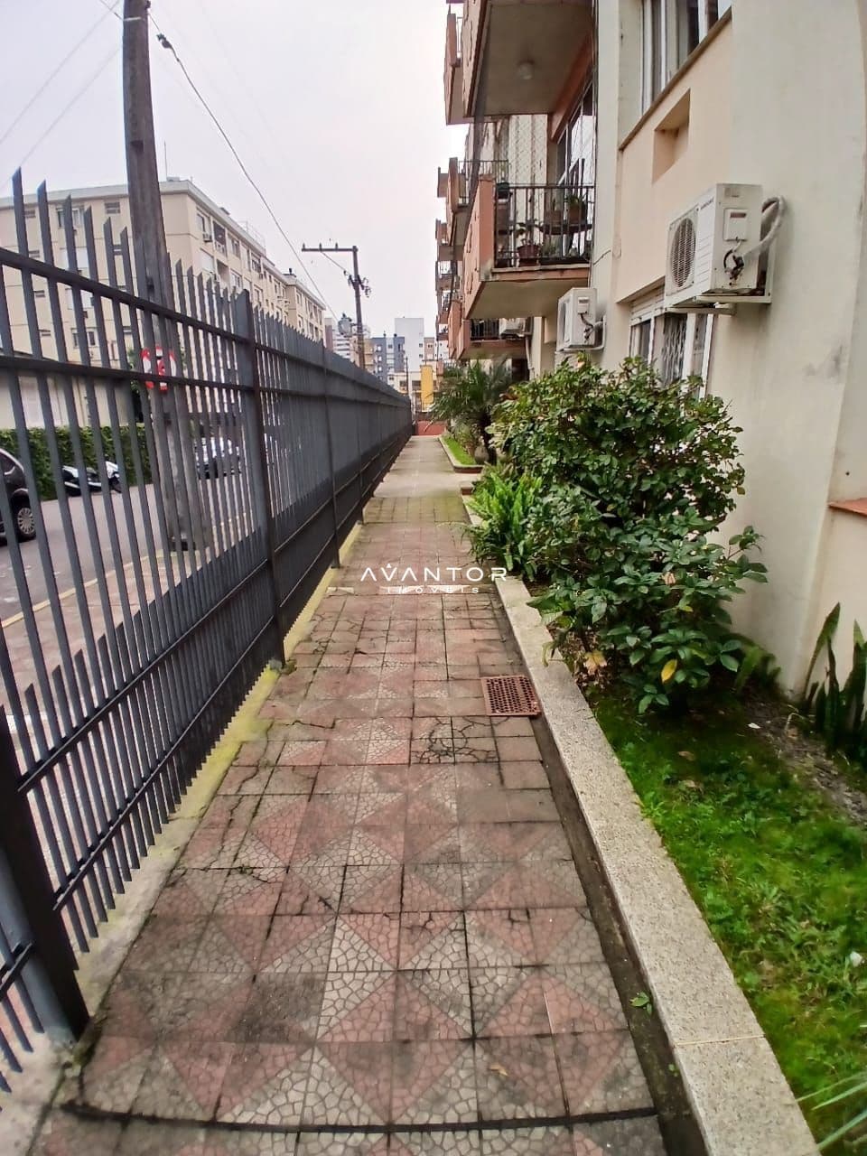 Apartamento com 2 quartos à venda no Edificio Mendes Nunes, em Bonfim, Santa Maria/RS — foto 2 de 19