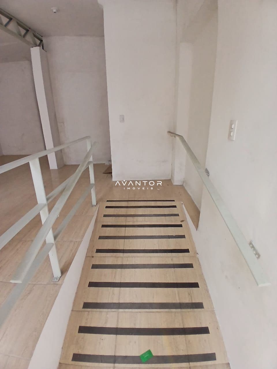Casa Comercial com 4 salas à venda em Centro, Santa Maria/RS — foto 3 de 19