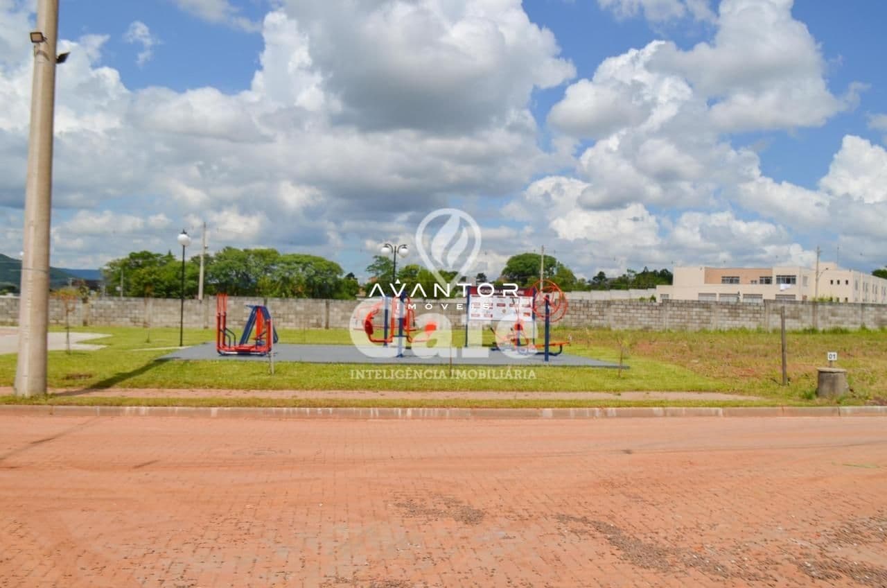 Condomínio Fechado, Terreno plano — Terreno à venda no Viareggio Residence Club, em São José, Santa Maria/RS