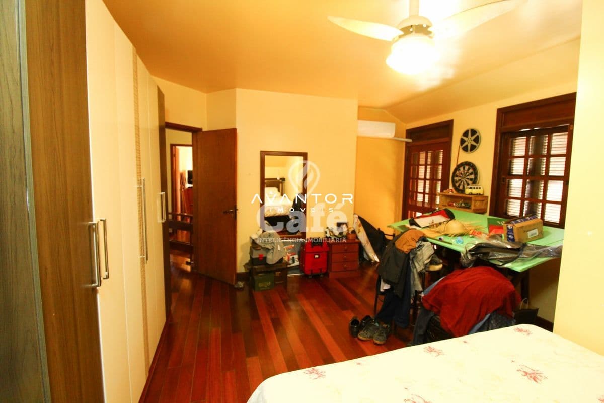 Casa com 5 quartos à venda em Nossa Senhora de Lourdes, Santa Maria/RS — foto 22 de 40
