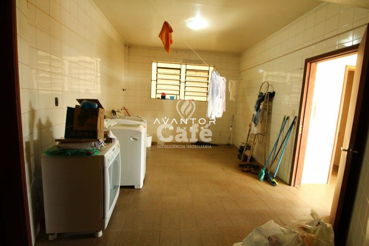 Casa com 5 quartos à venda em Nossa Senhora de Lourdes, Santa Maria/RS — foto 33 de 40