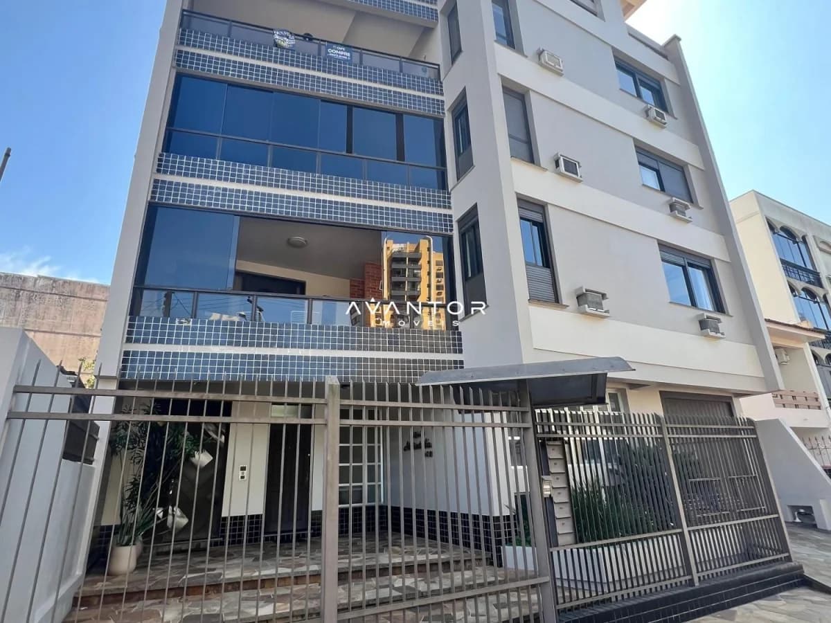 Fachada do prédio com sacadas — Cobertura com 4 quartos à venda em Bonfim, Santa Maria/RS