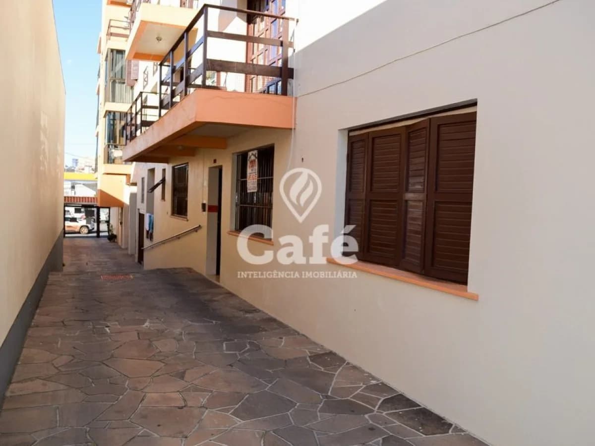 Apartamento Térreo com 3 Dormitórios — Edifício Ávila, Nossa Senhora do Rosário, Santa Maria/RS
