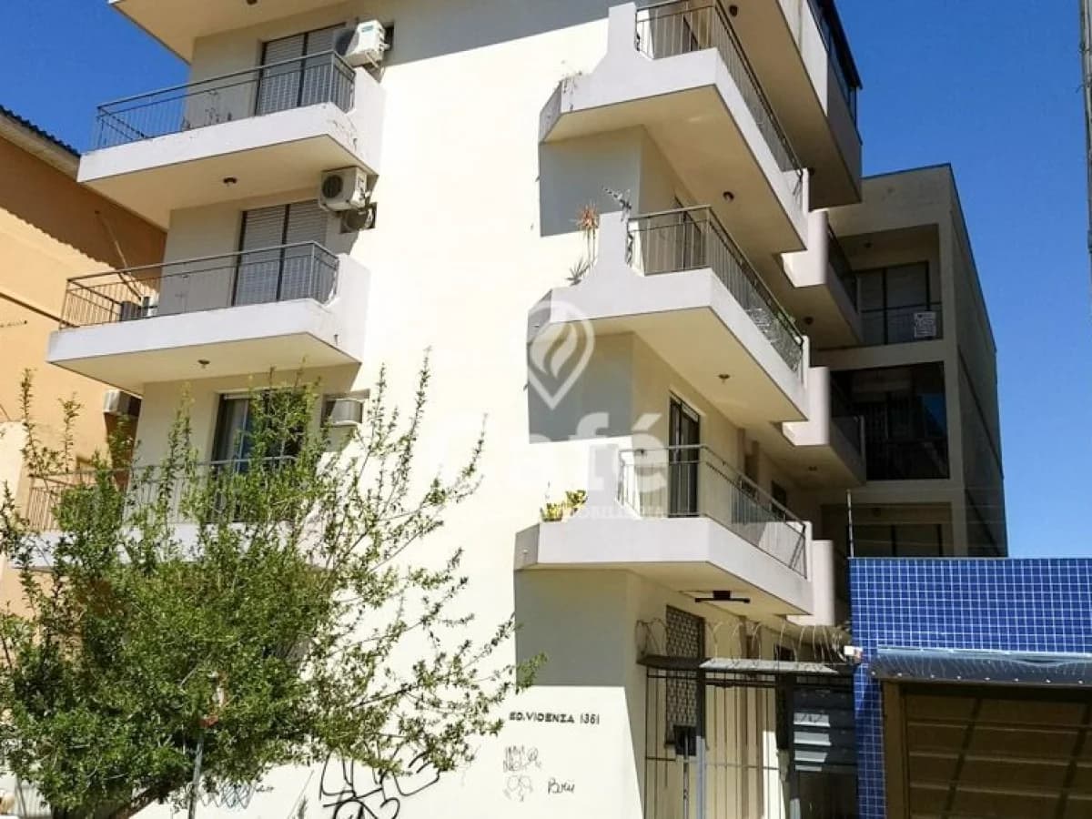 Apartamento amplo, térreo, no centro da cidade — Residencial Vicenza, Centro, Santa Maria/RS