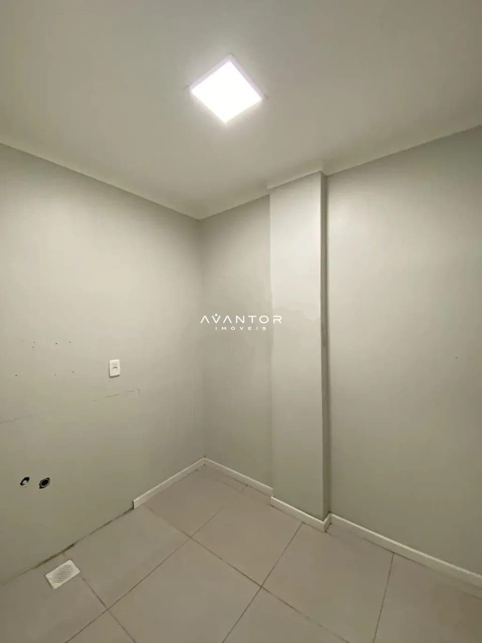 Loja com 6 salas para alugar em Centro, Santa Maria/RS — foto 13 de 14