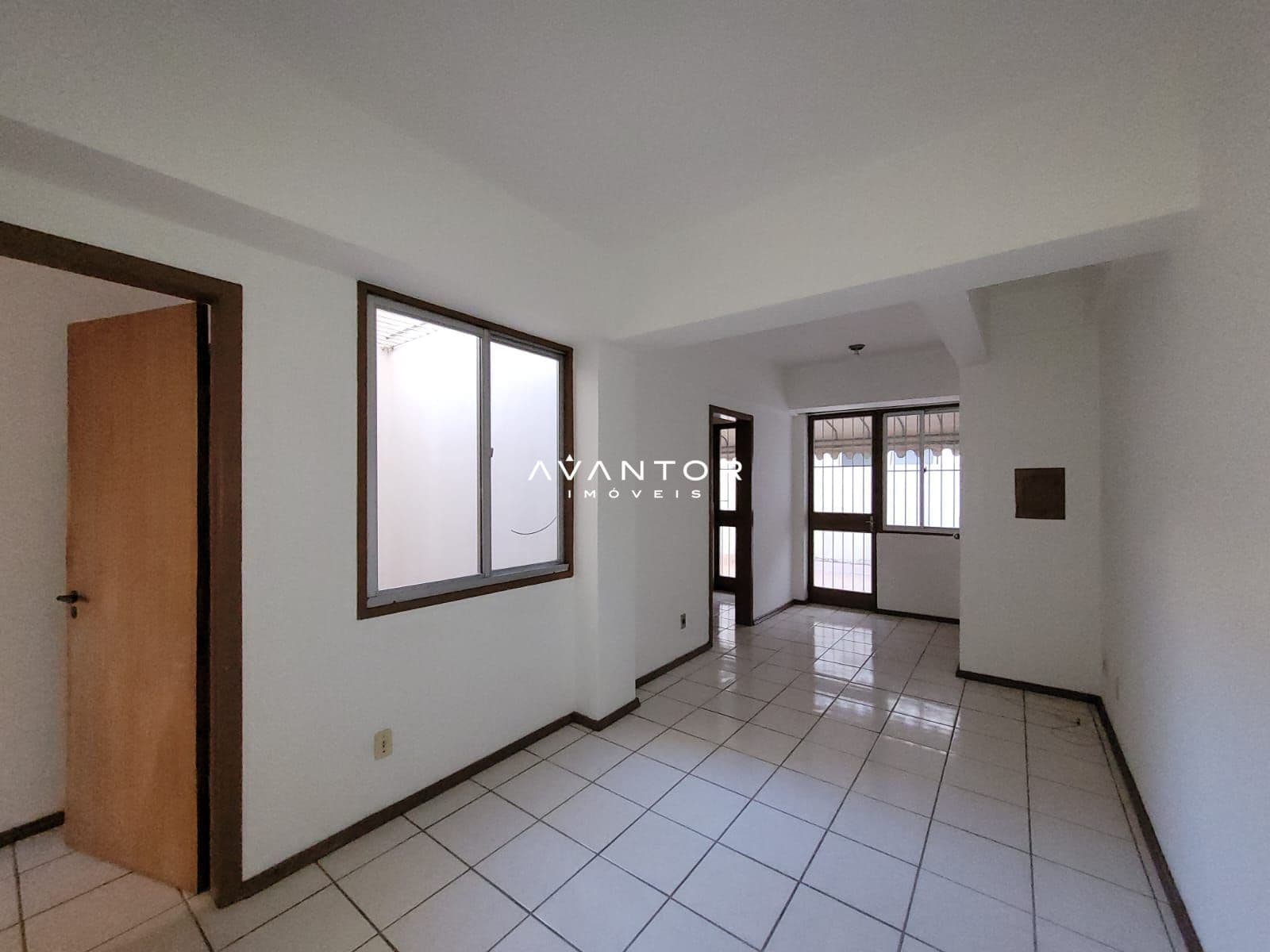 Apartamento com 2 quartos à venda em Centro, Santa Maria/RS — foto 2 de 11