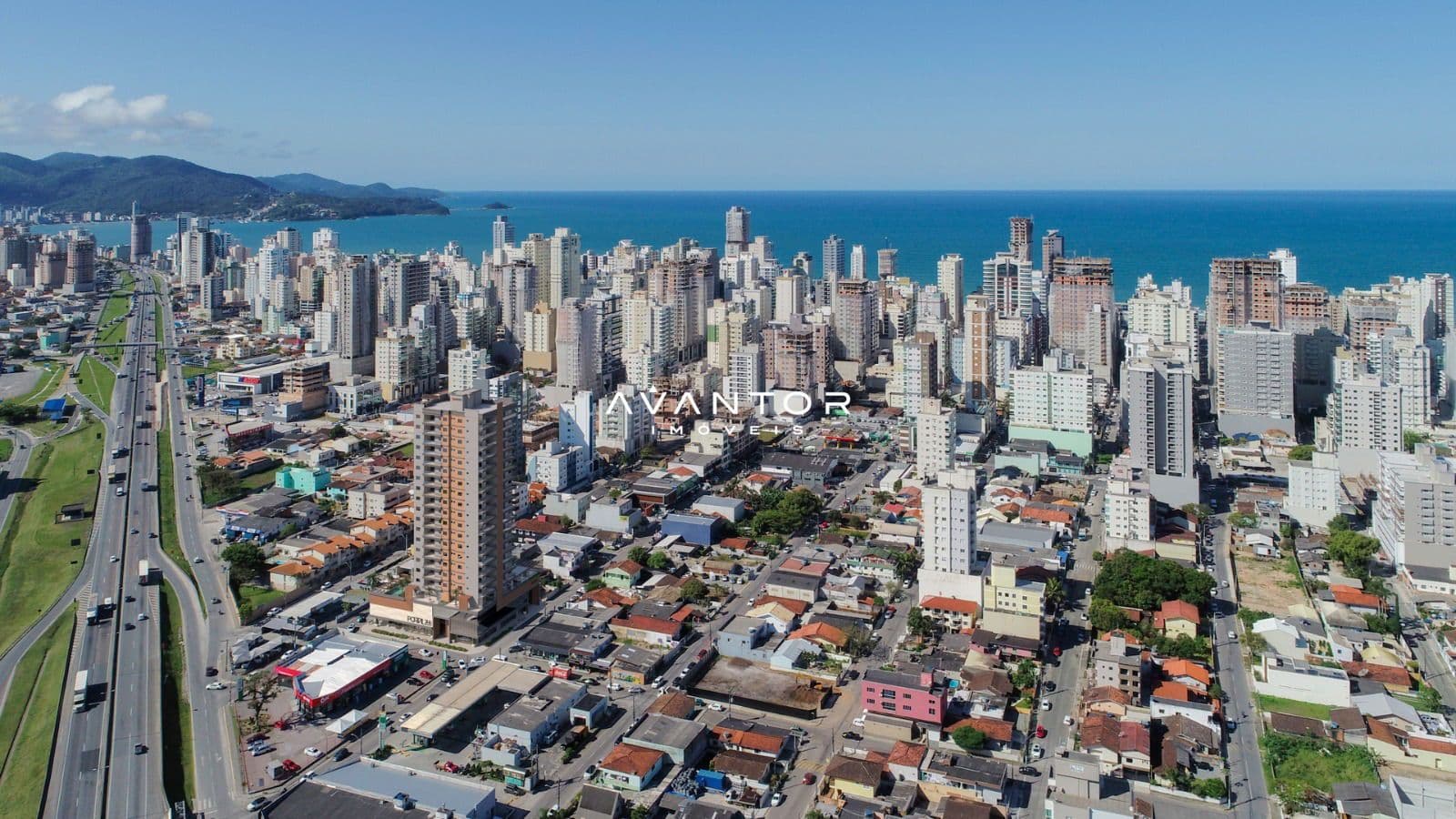 Apartamento com 3 quartos à venda no Portal 246 Residence, em Meia Praia, Itapema/SC — foto 4 de 13