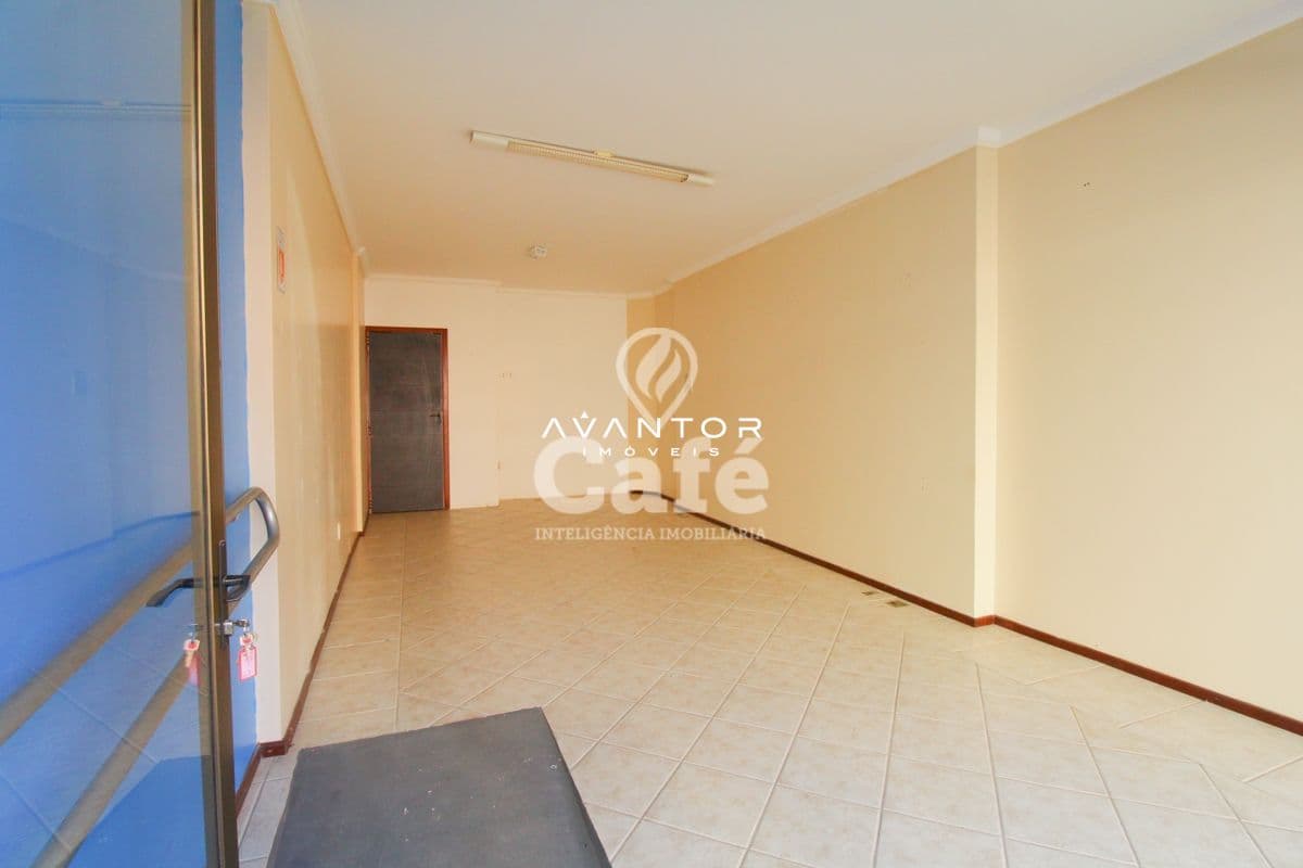 Sala Comercial com 1 sala à venda no Edifício Vinicius de Moraes, em Centro, Santa Maria/RS — foto 2 de 5