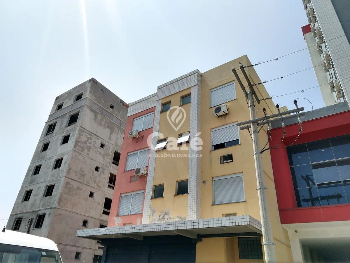 Amplo apartamento de dois dormitórios — Edifício Beta, Nossa Senhora de Fátima, Santa Maria/RS