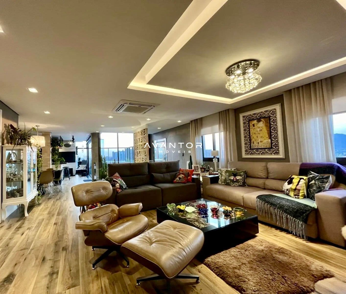 Sala de estar com sofás e poltrona — Cobertura com 3 quartos à venda no Residencial Solar Imperial, em Centro, Santa Maria/RS