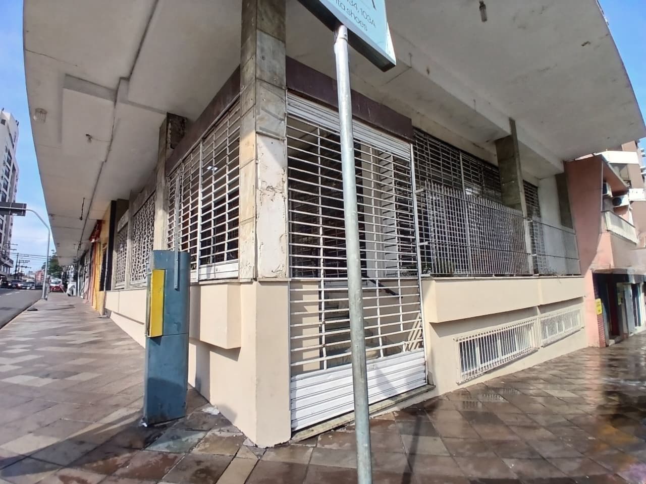 Loja Comercial De 110 m² Para Locação No Centro De Santa Maria — Loja com 1 sala para alugar em Centro, Santa Maria/RS