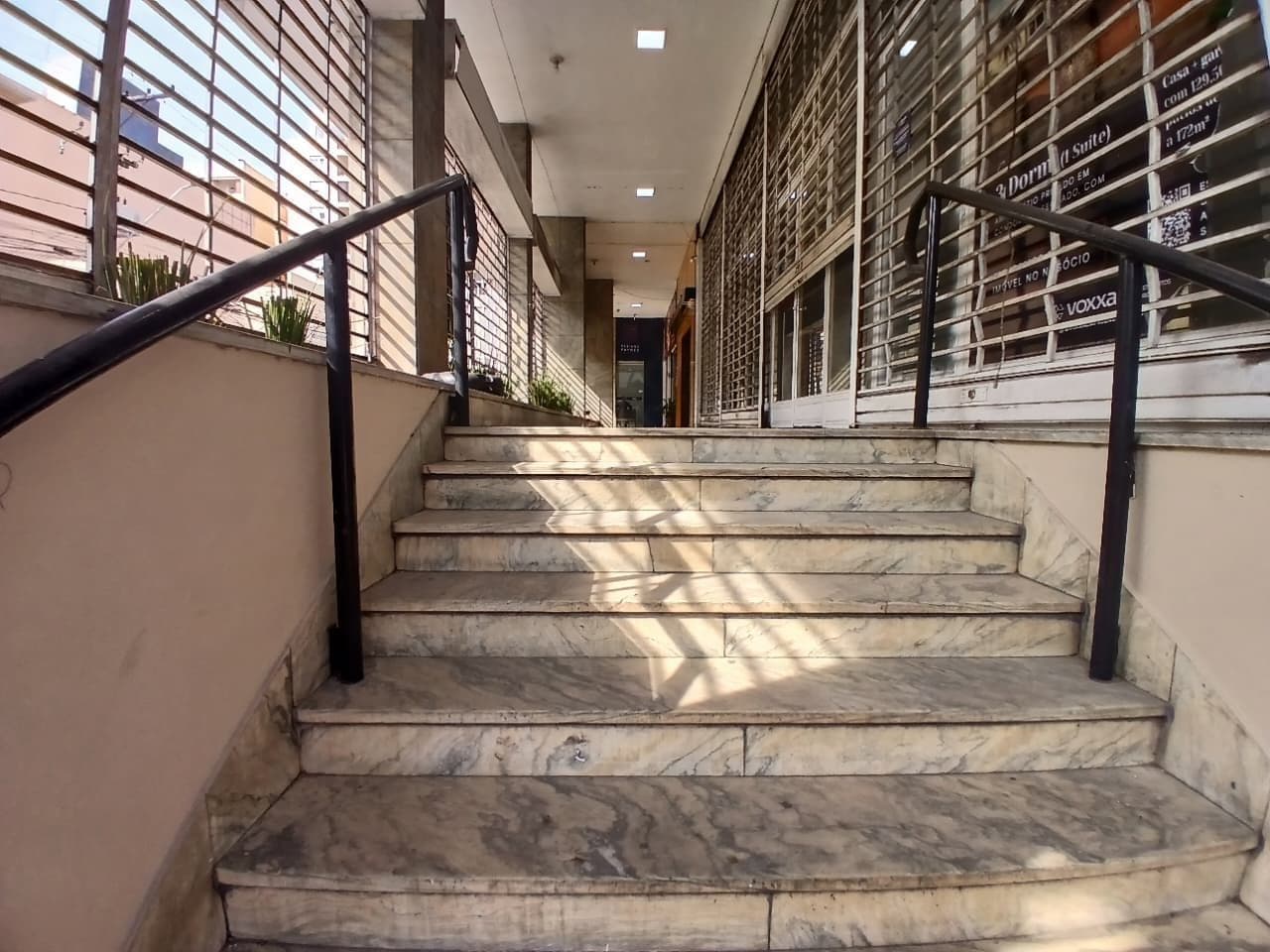 Loja Comercial De 110 m² Para Locação No Centro De Santa Maria — Loja com 1 sala para alugar em Centro, Santa Maria/RS