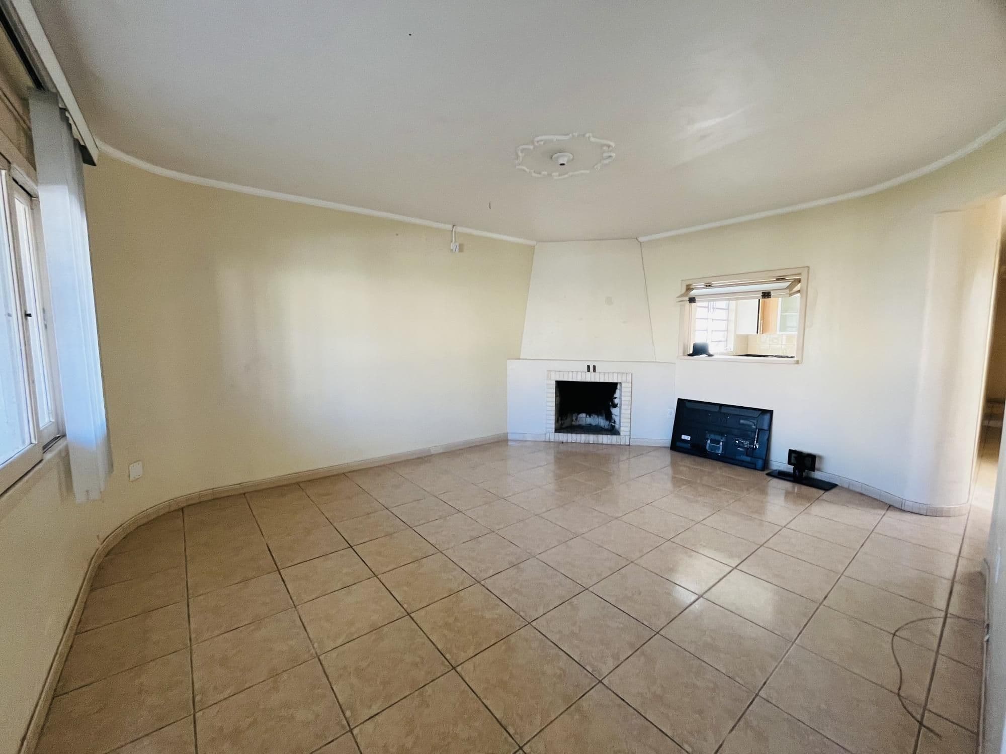 Casa com 4 quartos à venda em Duque de Caxias, Santa Maria/RS — foto 2 de 20