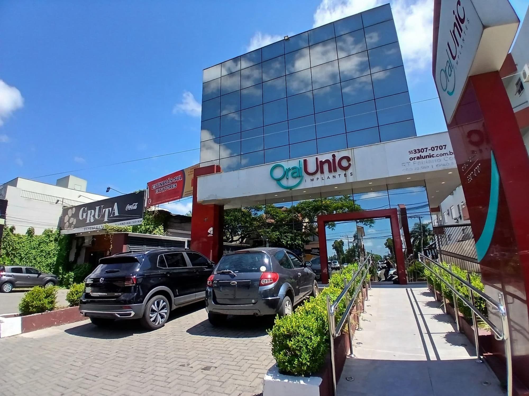 Loja Comercial De 520 m² Para Locação Na Avenida Medianeira — Loja com 22 salas para alugar em Nossa Senhora Medianeira, Santa Maria/RS