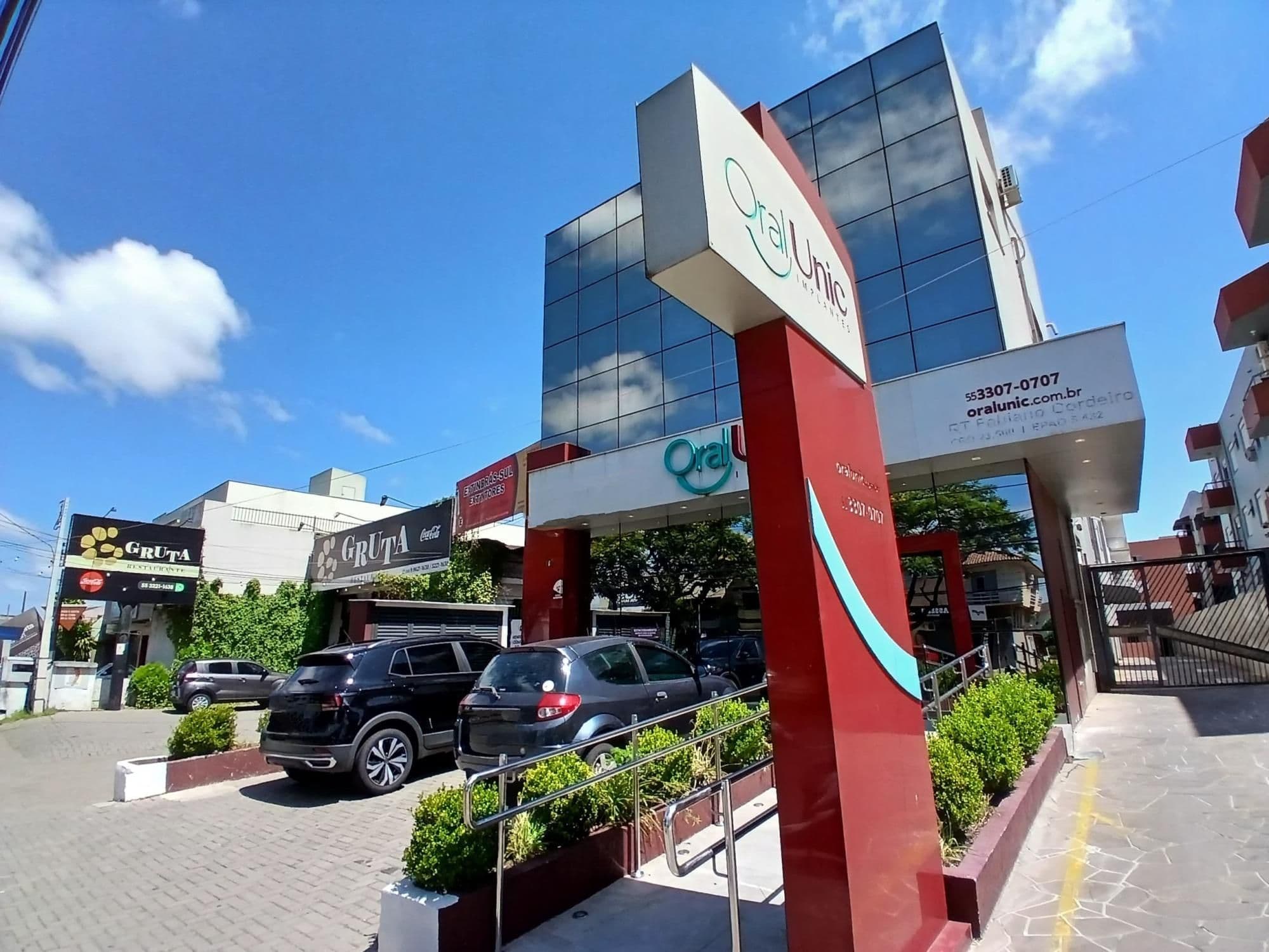 Loja Comercial De 520 m² Para Locação Na Avenida Medianeira — Loja com 22 salas para alugar em Nossa Senhora Medianeira, Santa Maria/RS
