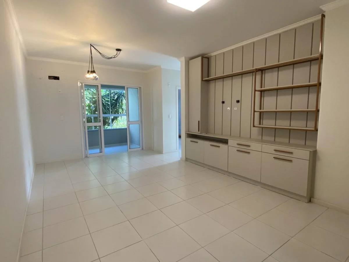 Apartamento 2 dormitórios, com churrasqueira — Condomínio Edifício Monte Belo, Nossa Senhora de Lourdes, Santa Maria/RS
