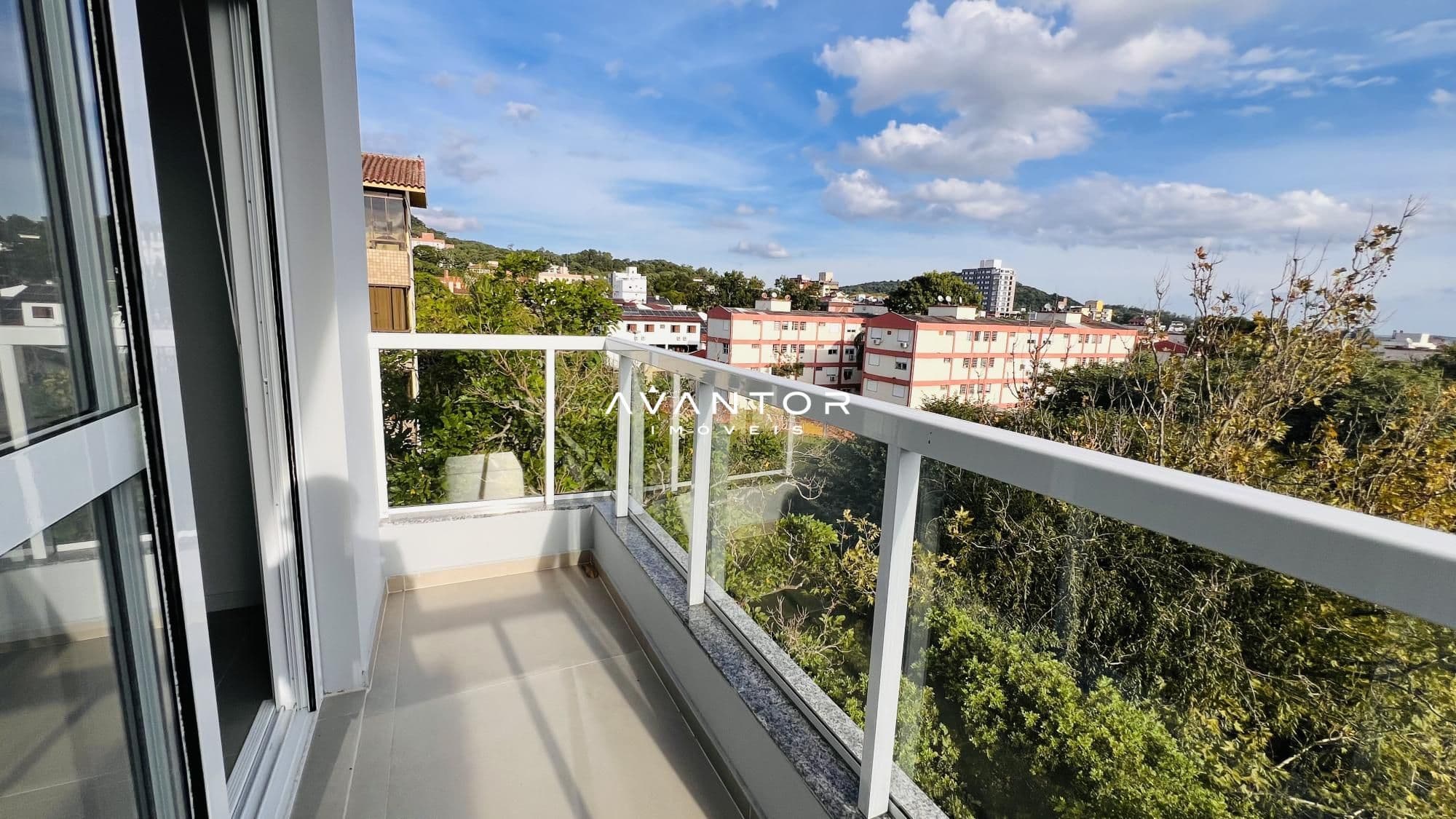 Sacada com vista para a cidade — Apartamento com 2 quartos à venda em Nossa Senhora de Lourdes, Santa Maria/RS