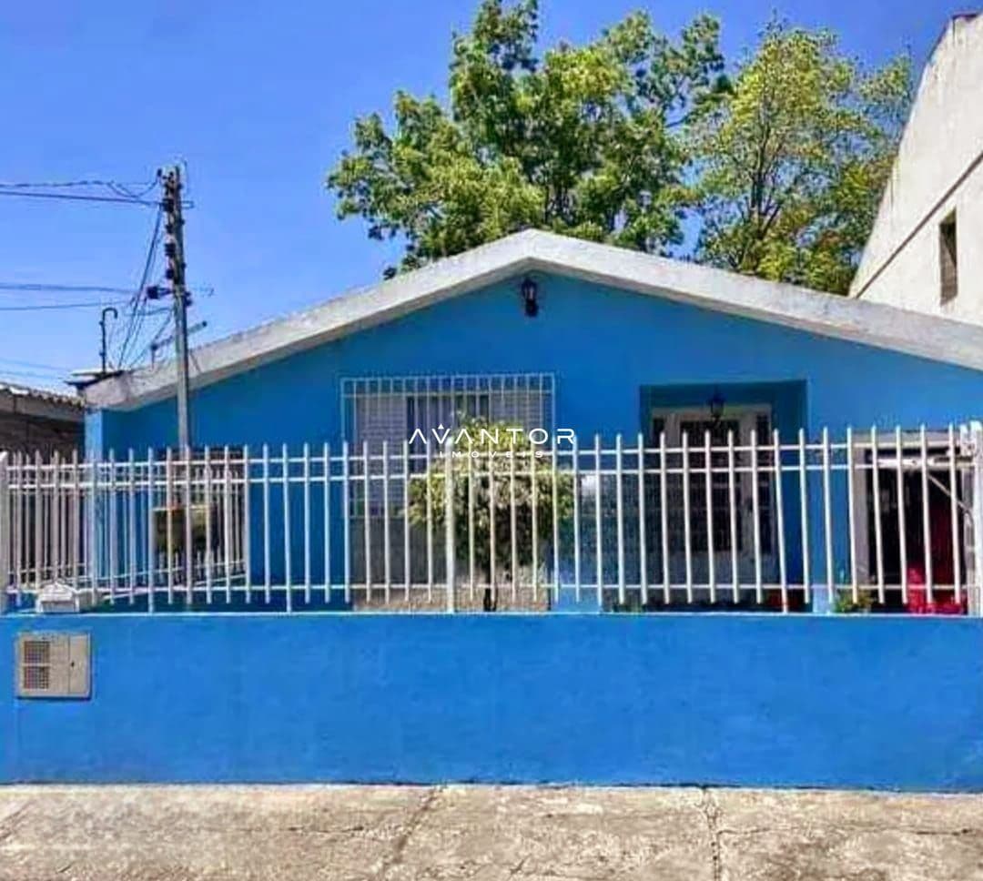 Fachada da casa com portão de entrada — Casa com 3 quartos à venda em Presidente João Goulart, Santa Maria/RS