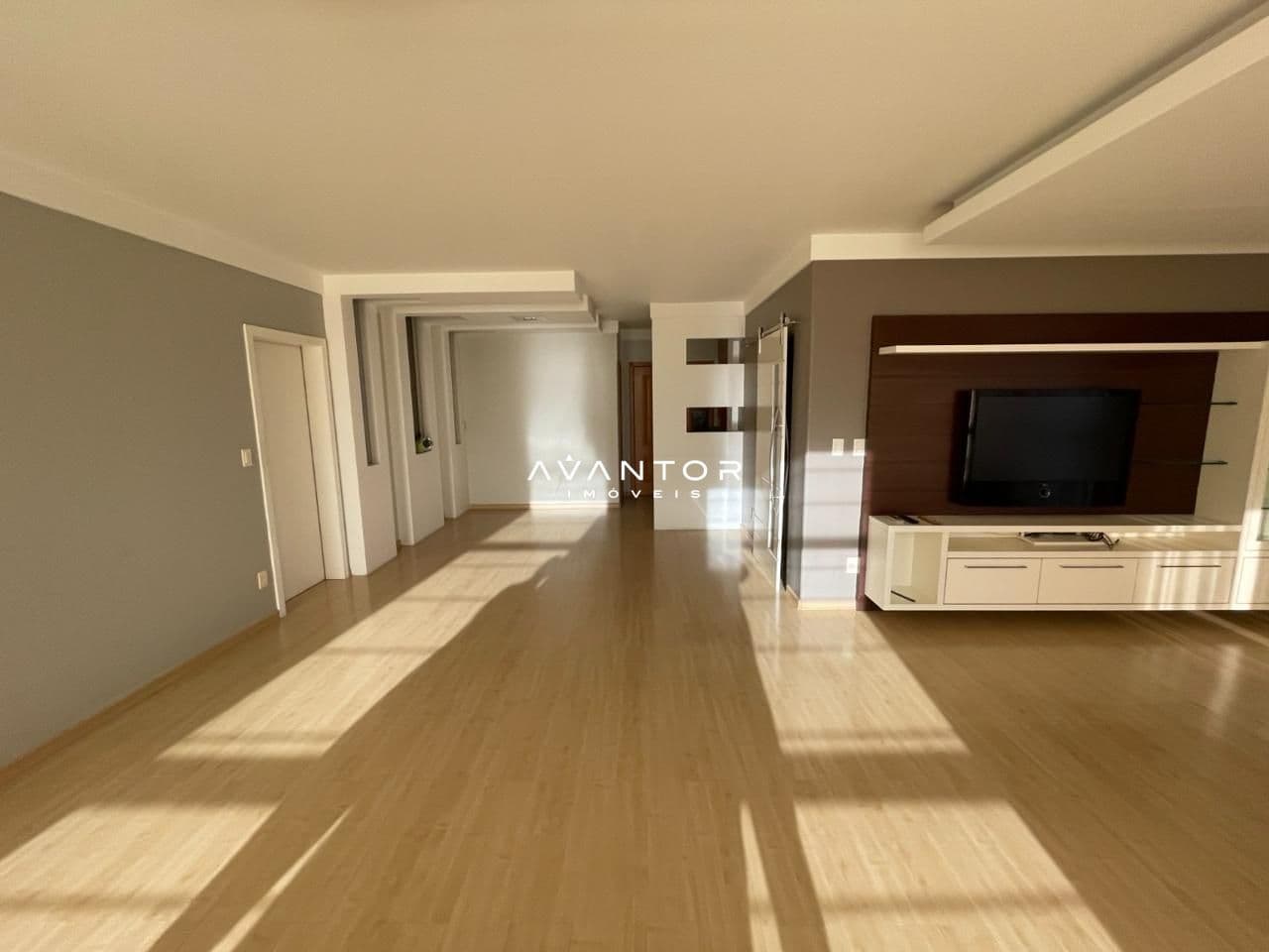 Apartamento com 3 quartos à venda no Residencial Royal Victoria, em Nossa Senhora Medianeira, Santa Maria/RS — foto 5 de 22