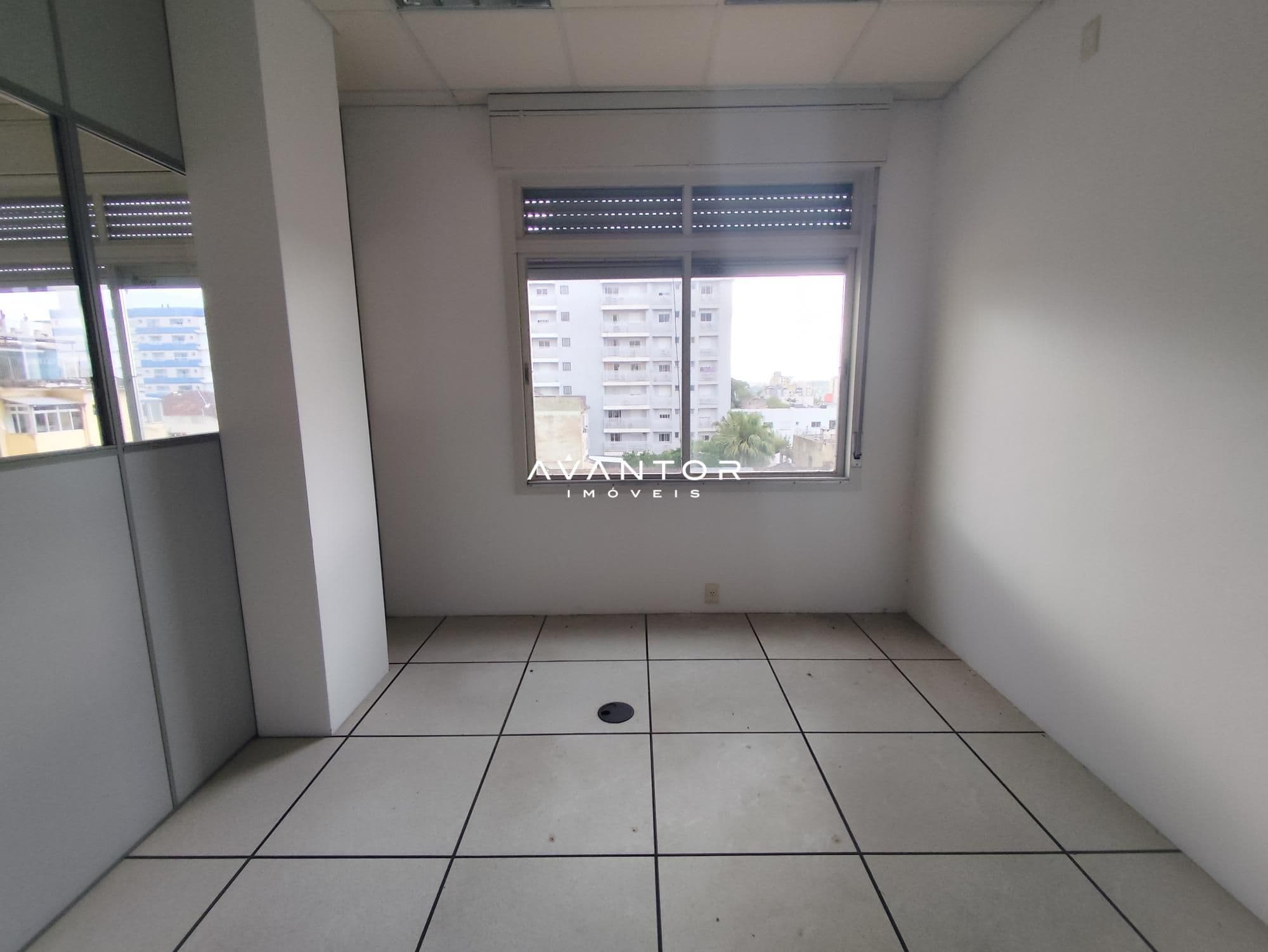 Loja com 5 salas para alugar em Centro, Santa Maria/RS — foto 3 de 15