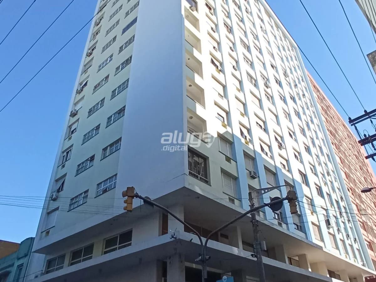 Apartamento no Centro De 2 Dormitórios, Sala Ampla, Banheiro Social, Cozinha, Banheiro Aux — Apartamento com 2 quartos à venda em Centro, Santa Maria/RS