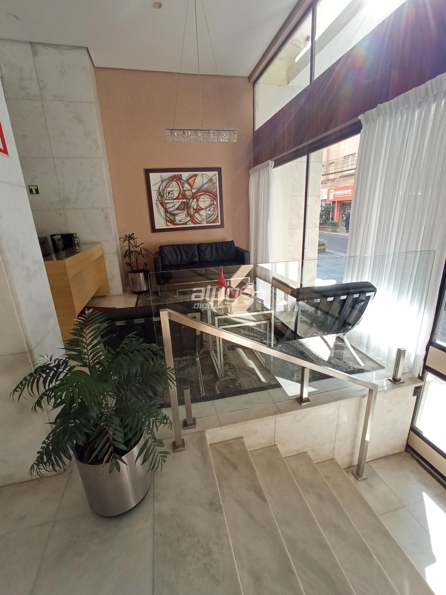 Apartamento no Centro De 2 Dormitórios, Sala Ampla, Banheiro Social, Cozinha, Banheiro Aux — Apartamento com 2 quartos à venda em Centro, Santa Maria/RS