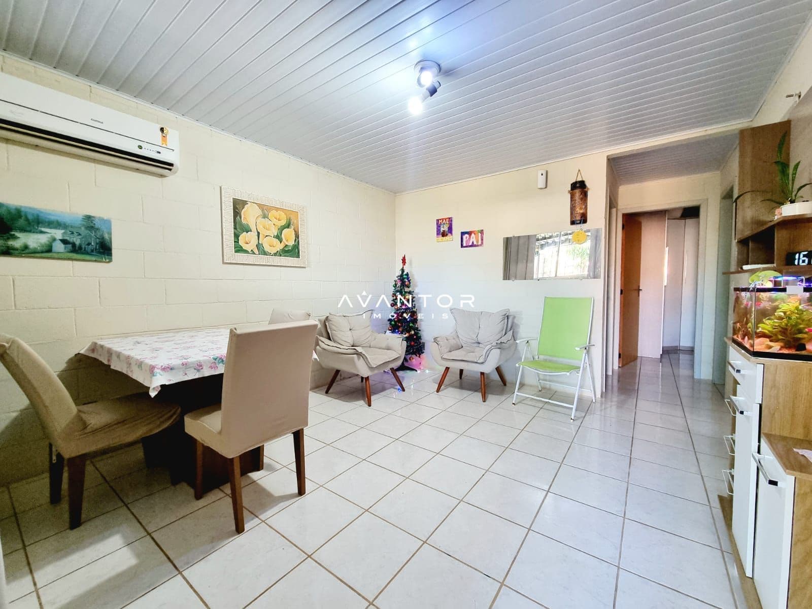 Sala de estar integrada à cozinha — Casa com 3 quartos à venda em Camobi, Santa Maria/RS