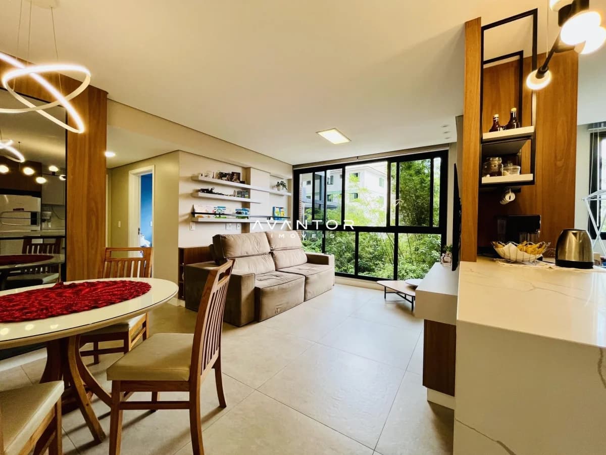 Sala de estar integrada à cozinha — Apartamento com 2 quartos à venda em Nossa Senhora de Lourdes, Santa Maria/RS
