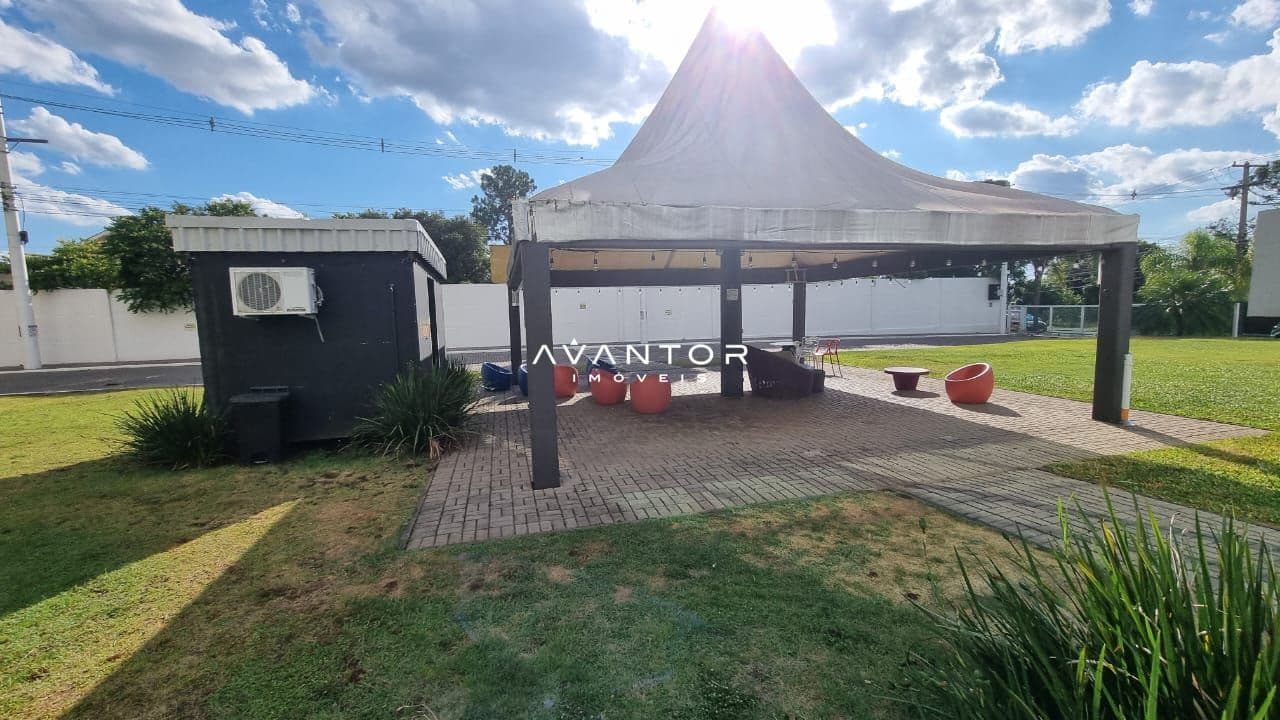 Área externa com churrasqueira e tenda — Apartamento com 2 quartos à venda no Edifício Bragança, em Uglione, Santa Maria/RS