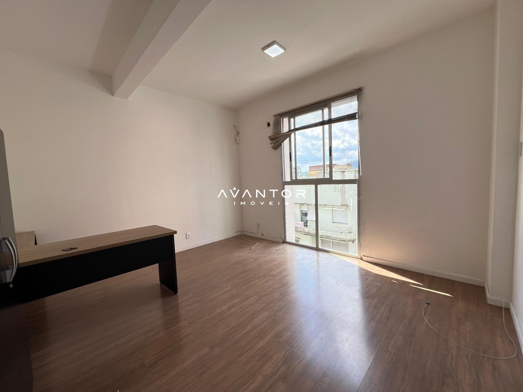 Sala Comercial com 2 salas à venda no Edifício Marilene, em Centro, Santa Maria/RS — foto 2 de 8