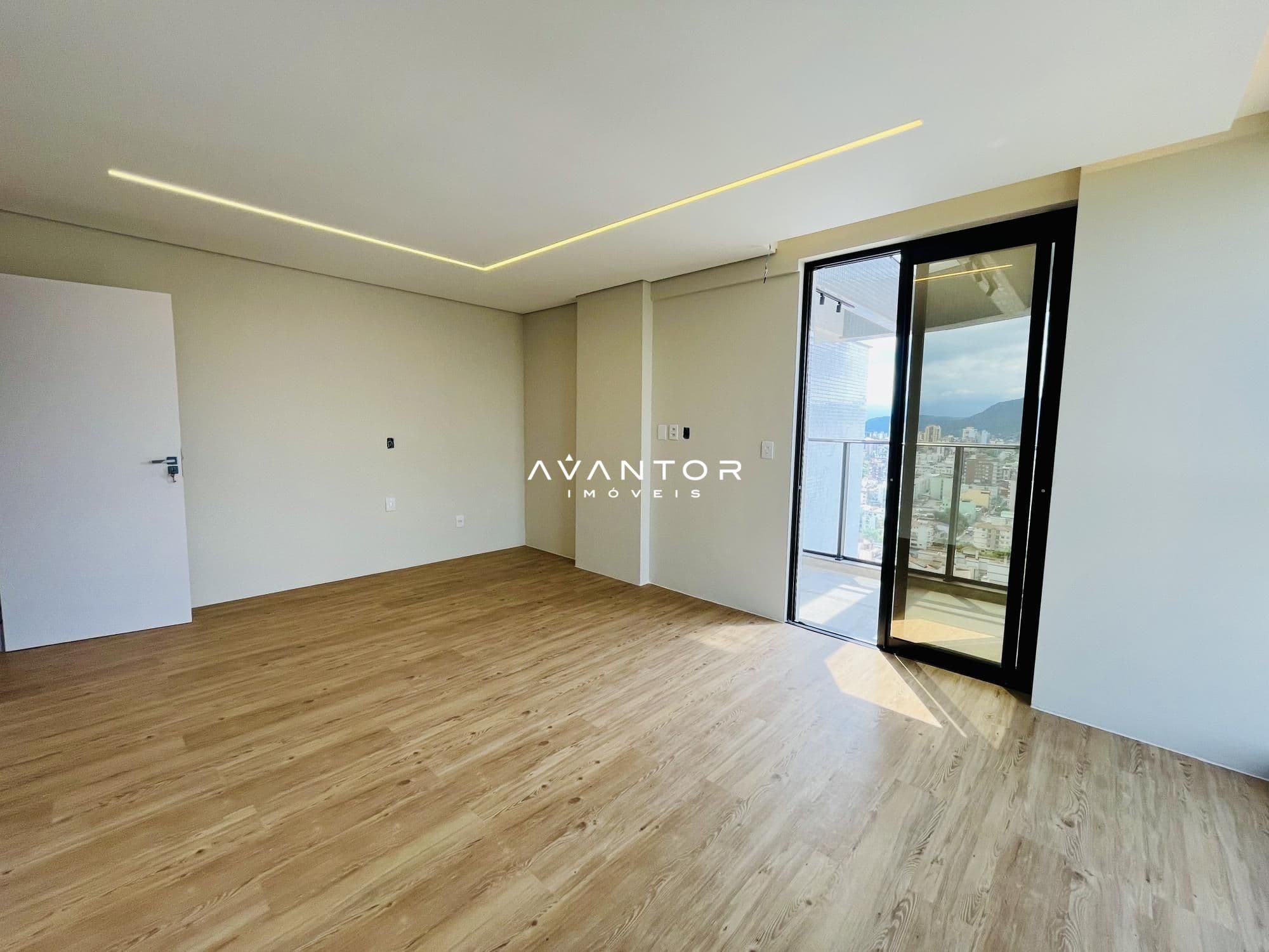 Cobertura com 5 quartos à venda no Palace Louvre Residencial, em Nossa Senhora Medianeira, Santa Maria/RS — foto 33 de 50