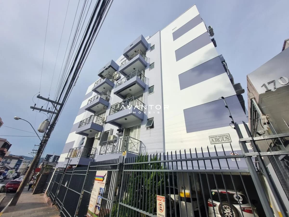 Fachada do prédio com sacadas — Residencial Argus, Nossa Senhora de Fátima, Santa Maria/RS