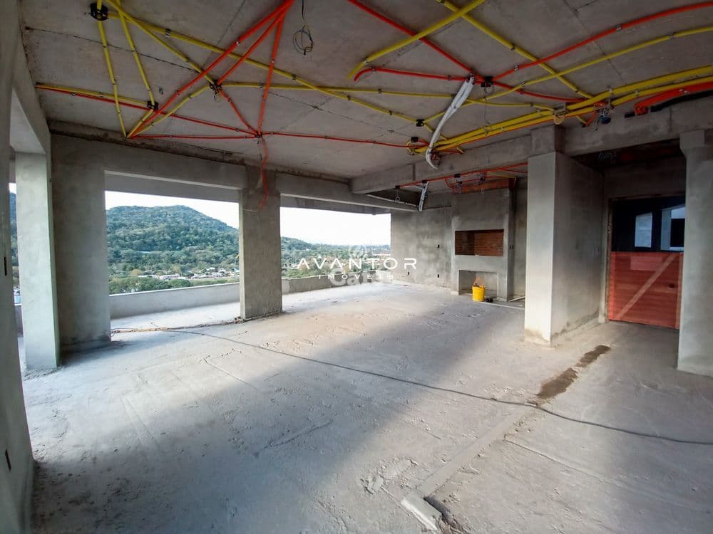 Residencial Fiorello amplo apartamento com 3 suíte, 3 garagens, alto padrão em Santa Maria — Apartamento com 3 quartos à venda em Km 3, Santa Maria/RS