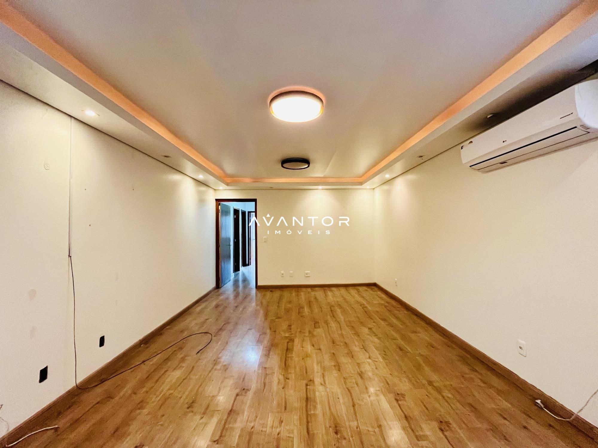 Apartamento com 3 quartos à venda no Edifício Jandaia, em Centro, Santa Maria/RS — foto 2 de 16